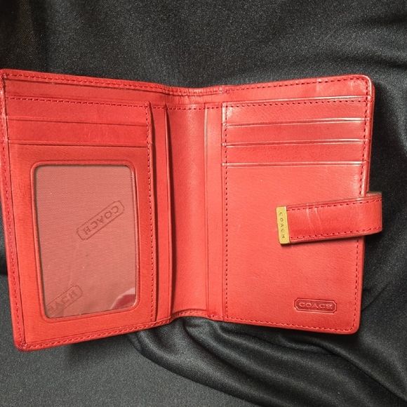Coach Scarlet Leather Card Holder - Picture 2 of 10
